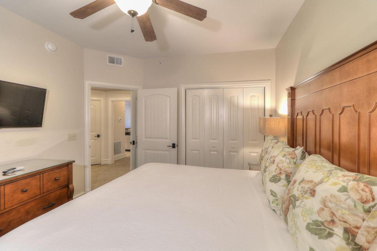 Two Bedroom Condo One King Two Twins,1234272275:JPEG