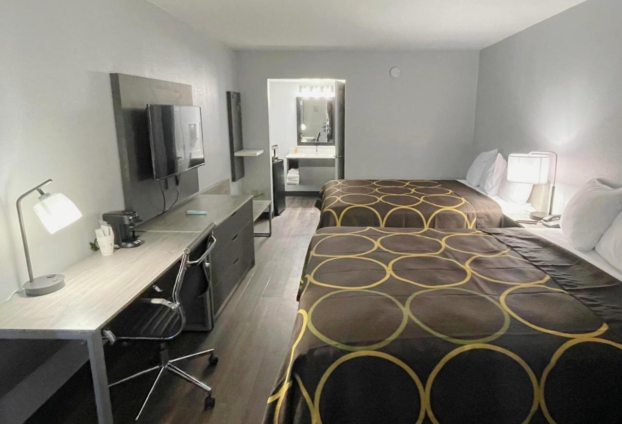 Queen Room with Two Queen Beds - Non-Smoking