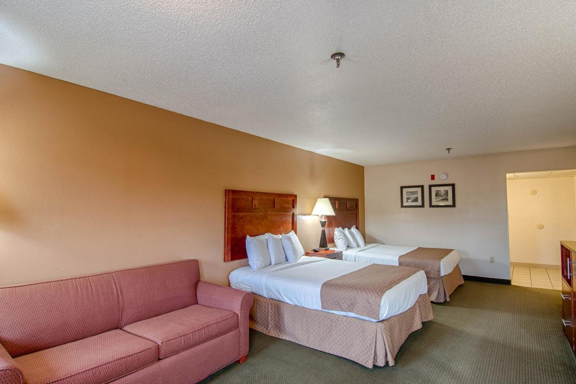King Suite King Bed Two Queen Beds Sofa bed Non Smoking