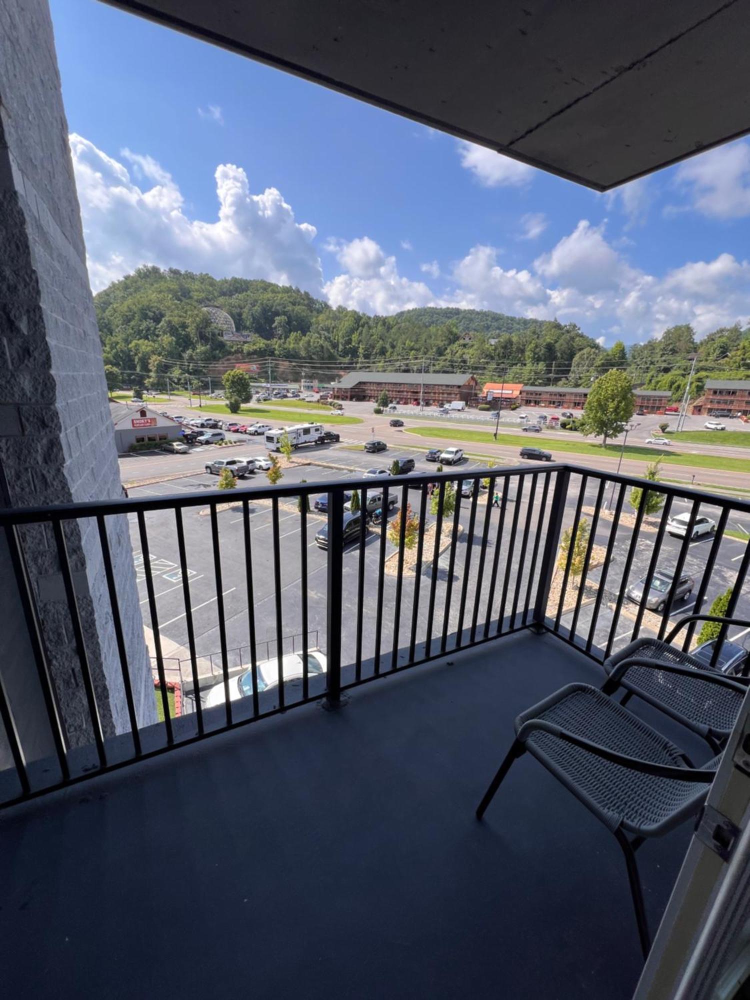 Premium King Room Balcony Non-Smoking