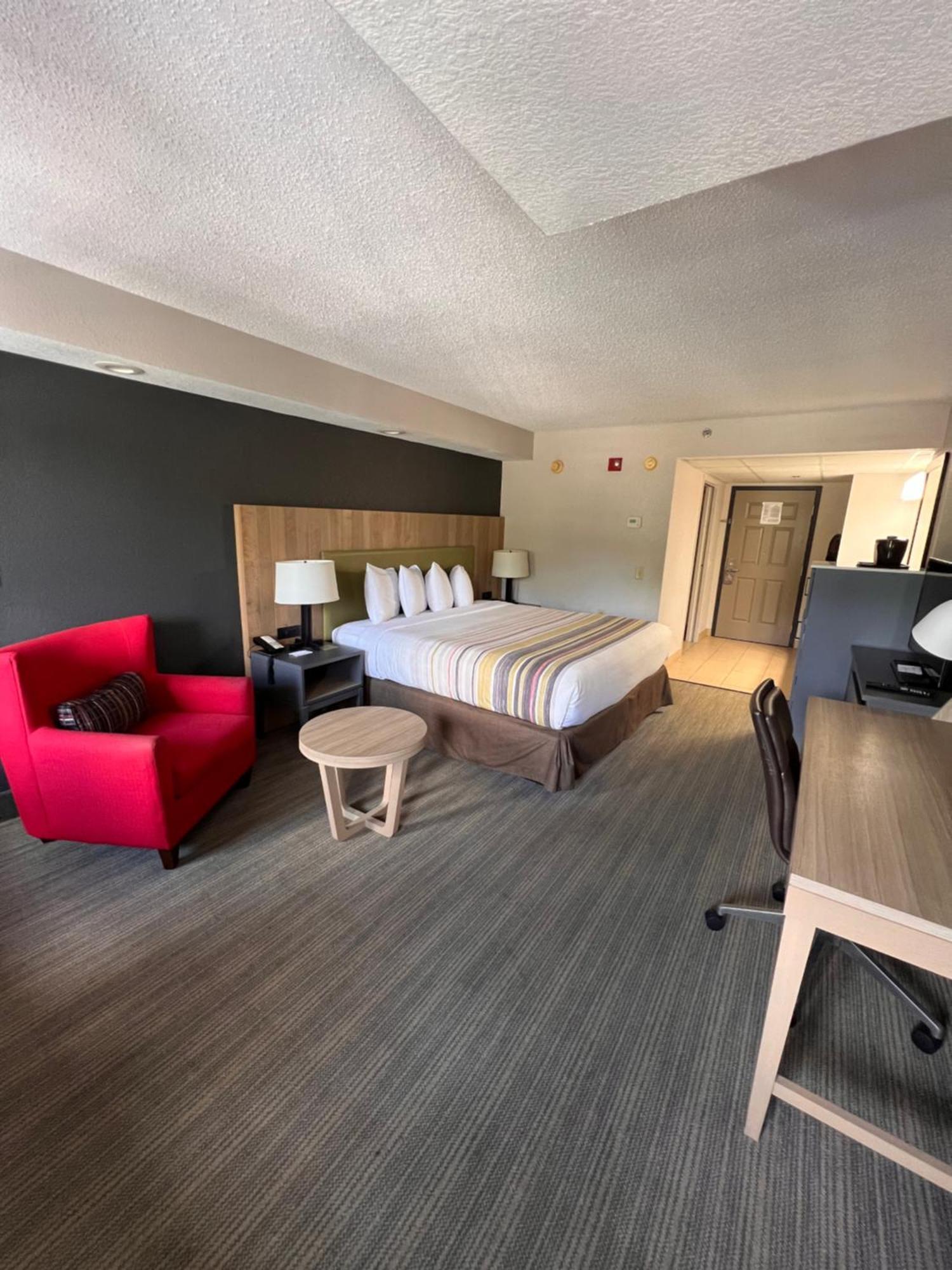 Premium King Room Balcony Disability Access or Non-Smoking