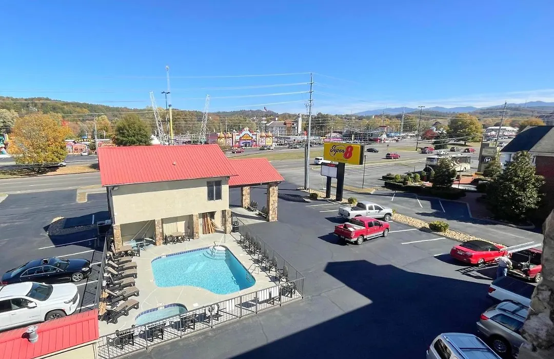 Super 8 By Wyndham Pigeon Forge Downtown-1