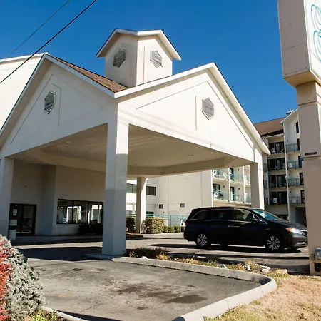 Best Western Plus Apple Valley Lodge Pigeon Forge-2