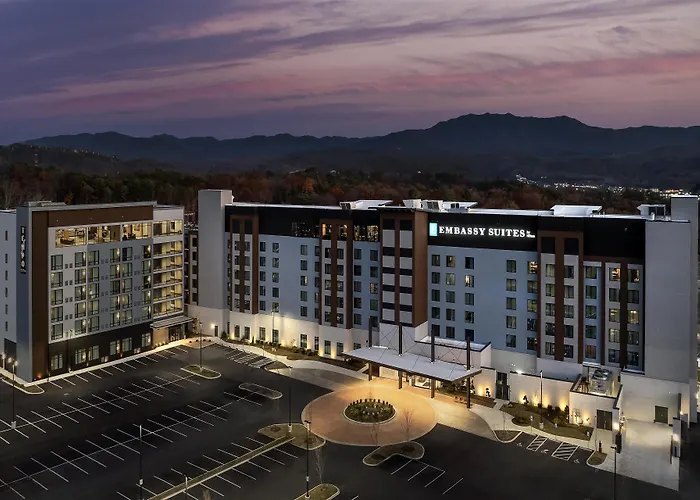 Embassy Suites By Hilton Pigeon Forge Resort