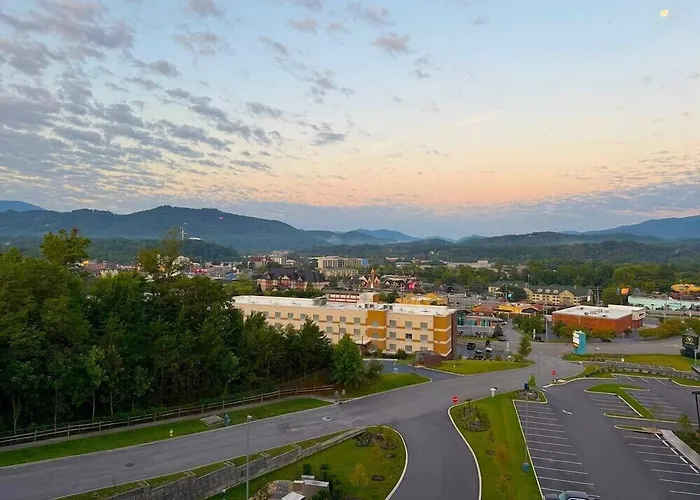 Compass By Margaritaville Hotel Pigeon Forge